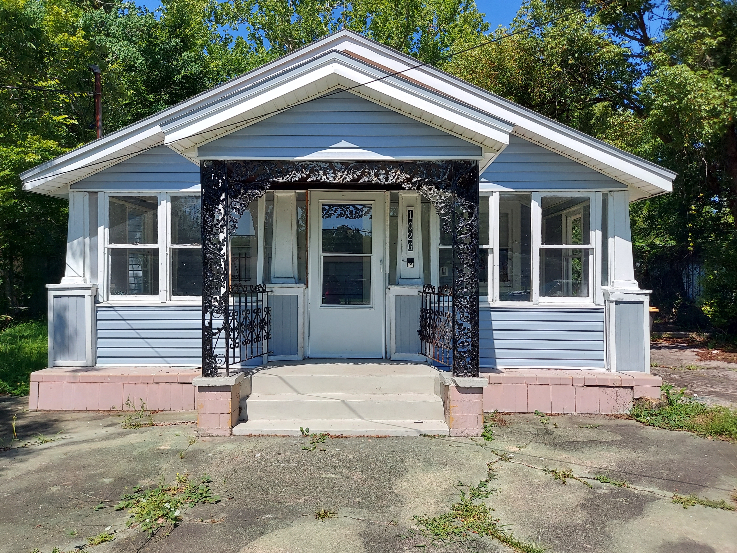 Property main image