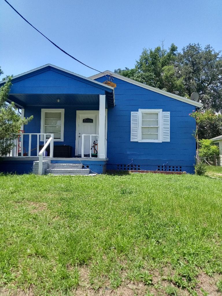 **5616 Calvin Avenue**